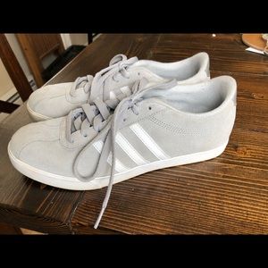 Adidas Neo Courtset Women’s Gray 8.5 Sneakers EUC